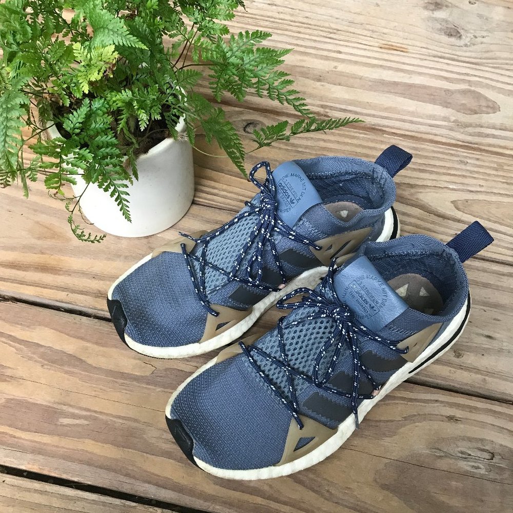 Adidas Arkyn sneakers